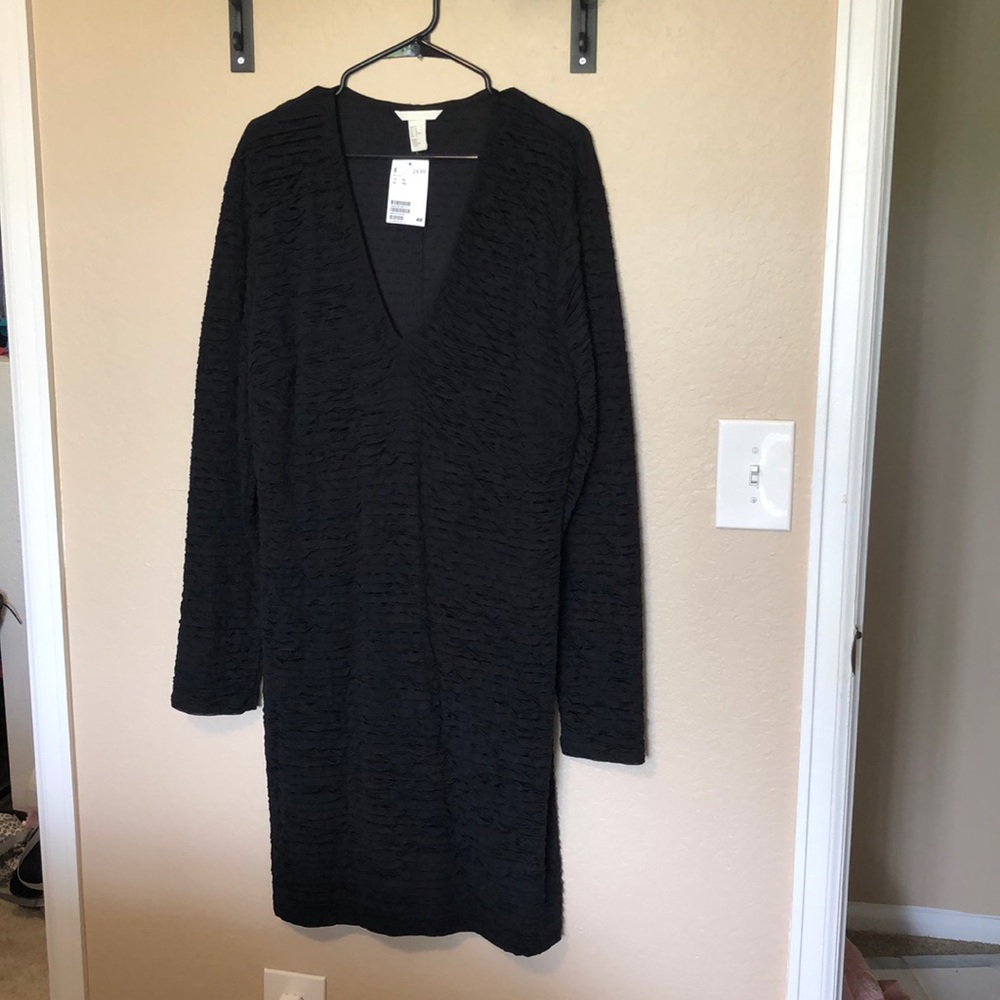 H&M black ruffled stretchy dress ⁉️⁉️⁉️